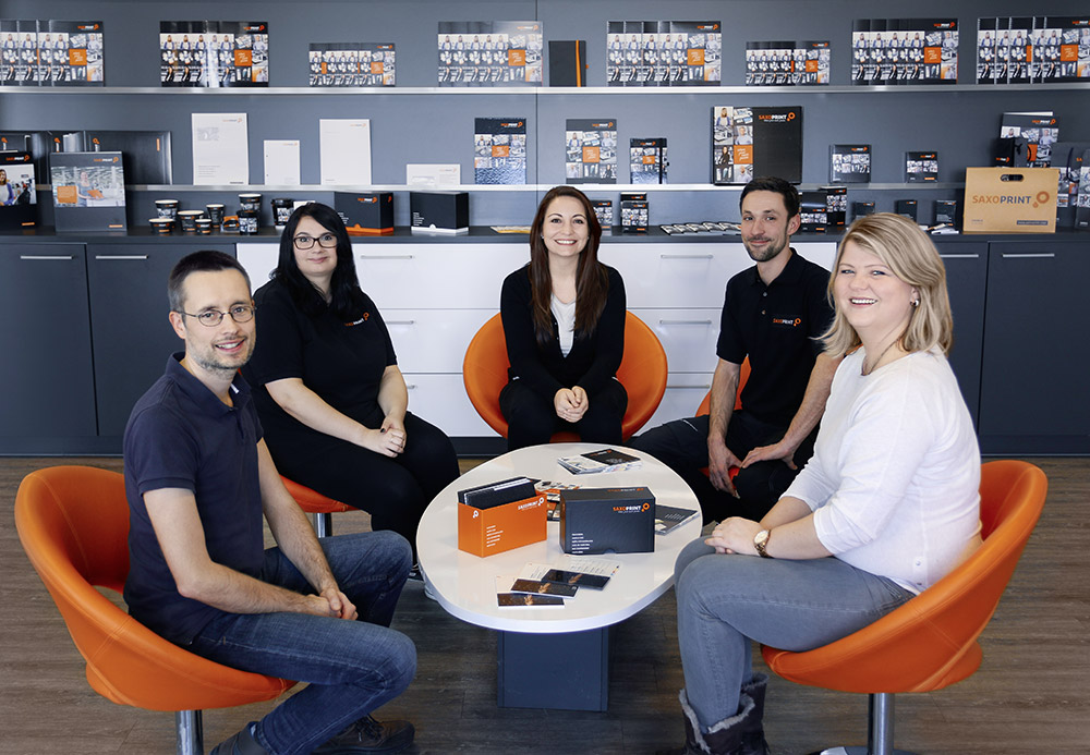 arbeite mit unserem jungen & engagierten Team